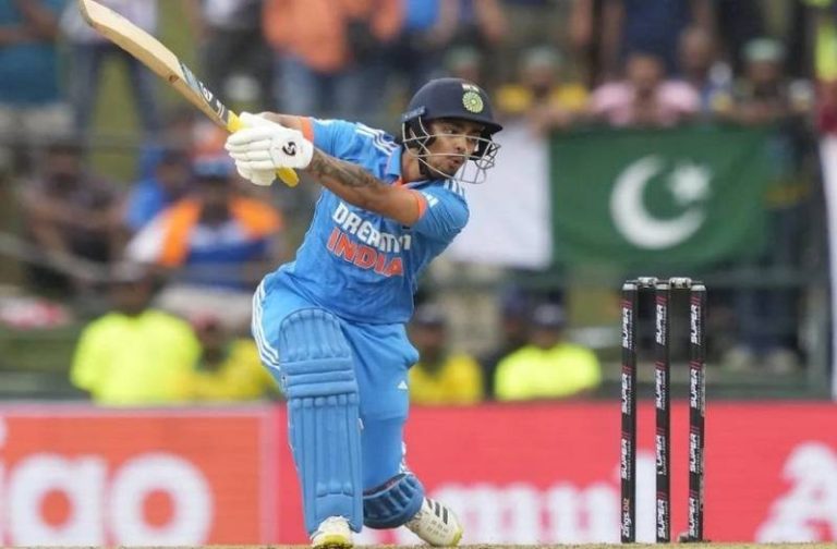 भारत-ऑस्ट्रेलिया मैच में Shubman Gill की जगह ये खिलाड़ी करेगा ओपनिंग! बनेगा रोहित का साथी