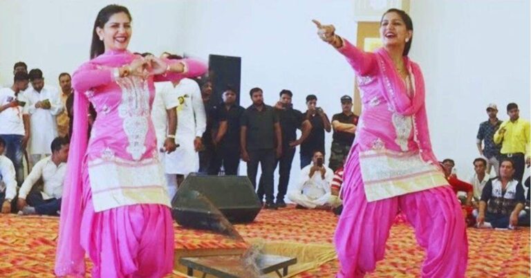Sapna Choudhary : इस गाने ने चमका दी सपना की किस्मत, स्टेज परफॉर्मेंस देख लोग बोले 'एक नंबर'